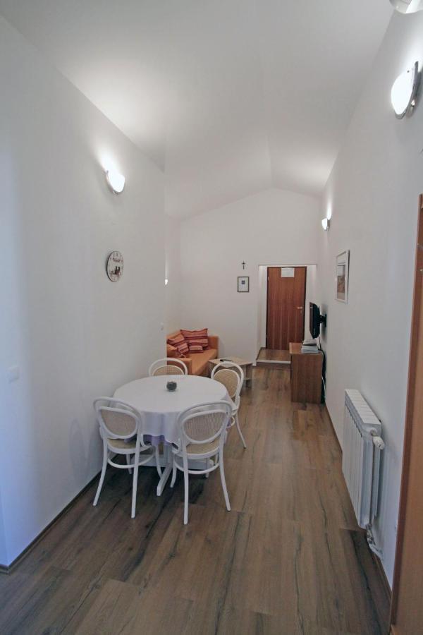 Apartments By The Sea Vinjerac, Zadar - 5811 Екстериор снимка